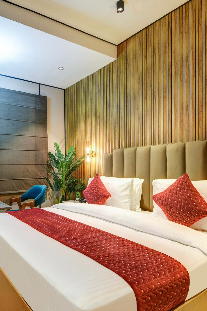 Executive Attached Suite Room preview 3